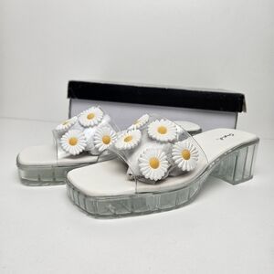 Daisies For Days Platform Mules